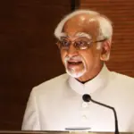 पूर्व उपराष्ट्रपति हामिद अंसारी के बयान पर घमासान, बीजेपी और VHP का पलटवार | india politics news