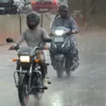 आगरा में बूंदाबांदी से बदला मौसम का मिजाज, गुलाबी ठंड ने दी दस्तक | agra weather