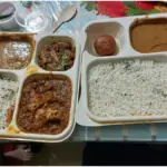 त्योहारी सीजन से पहले दिल्ली में ऑनलाइन फूड सेंटर्स पर छापेमारी, एक्सपायर्ड और अशुद्ध सामान बरामद | delhi news