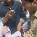 अखिलेश यादव की हिरासत के विरोध में आगरा में सपा कार्यकर्ताओं का प्रदर्शन, पुलिस से झड़प | agra news