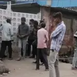गांधी जयंती पर नियमों को ताक पर रखकर बिकी शराब, वीडियो वायरल होने पर जागे अधिकारी | agra news