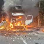 आगरा में अलीगढ़ हाईवे पर डंपर और कंटेनर की टक्कर के बाद लगी भीषण आग, दो लोगों की मौत की आशंका | agra news