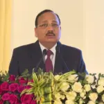 संवैधानिक मूल्यों की रक्षा करें युवा कानूनविद | national law university news