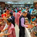 सोना और चांदी की कीमतों में बड़ी गिरावट, रिकॉर्ड स्तर से काफी सस्ते हुए कीमती धातु | business news