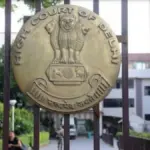 दिल्ली हाईकोर्ट ने महिला पत्रकार के खिलाफ दर्ज मामले में जांच पर रोक लगाने से किया इनकार | delhi news
