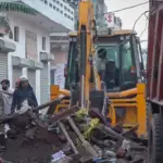 दिल्ली के हर्ष विहार में निर्माणाधीन इमारत ढही, पिता-पुत्र की मौत | delhi building collapse