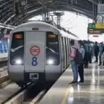 दिल्ली मेट्रो स्टेशन बंद रखने पर सुप्रीम कोर्ट के आदेश की अवमानना का आरोप | delhi news