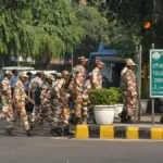 दिल्ली के जंतर-मंतर पर कॉकरोच जनता पार्टी का प्रदर्शन, 25 हजार सुरक्षाकर्मी तैनात और बॉडी कैमरों से निगरानी | delhi news