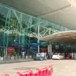 त्योहारों के सीजन में महंगा हुआ हवाई सफर, विमान का टिकट खरीदना हुआ चुनौतीपूर्ण | aviation news