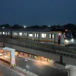 आगरा मेट्रो का सदर बाजार तक तीन किलोमीटर का ट्रायल रन सफल, मॉल रोड पर पहली बार दौड़ी ट्रेन | agra news