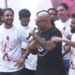 मुख्य चुनाव आयुक्त के खिलाफ मुंबई में प्रदर्शन, विशाल ददलानी और शबाना आजमी हुए शामिल | mumbai news